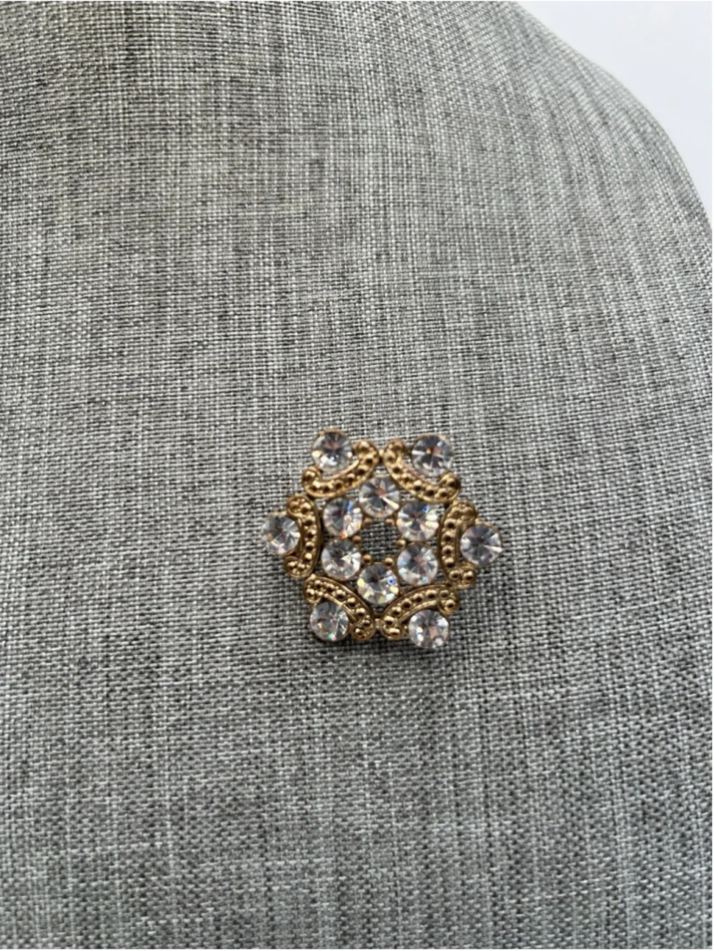 Vintage Brooch Gold Tone Hexagonal Floral Rhinestone Pin